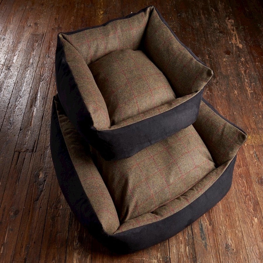 Bronte Glen Tweed Wool Dog Bed - Olive - Fernie's Choice Classic Country Wear for Dogs