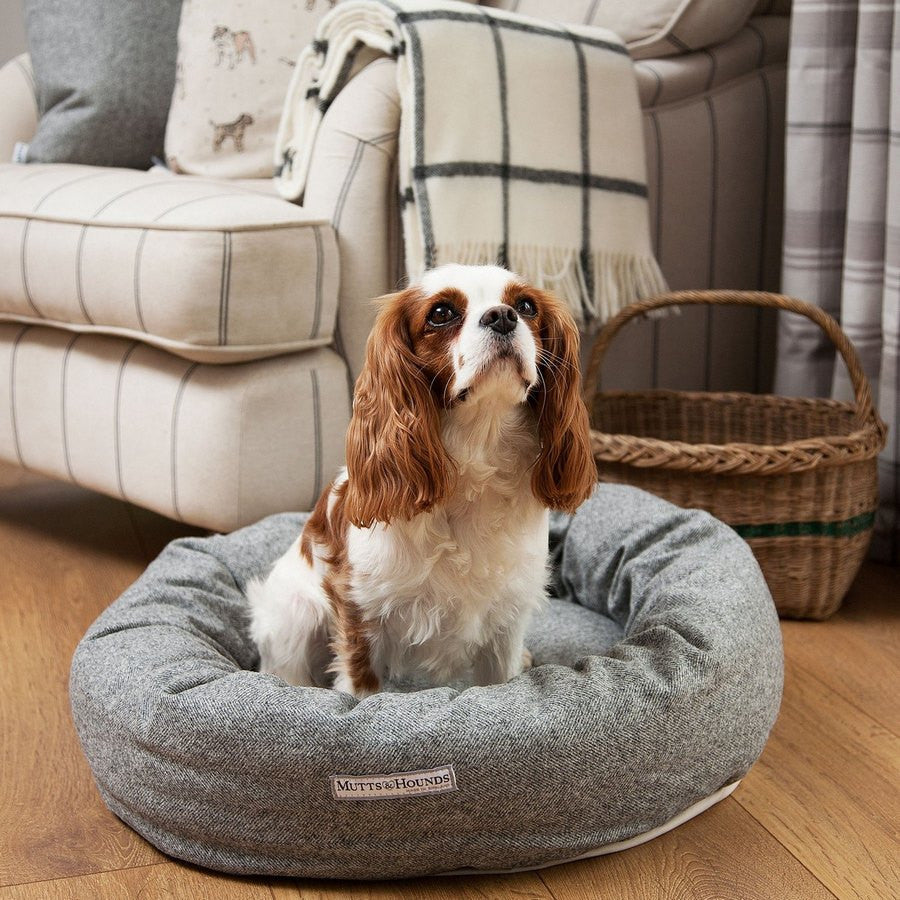 Stoneham Tweed Donut Bed - Fernie's Choice Classic Country Wear for Dogs