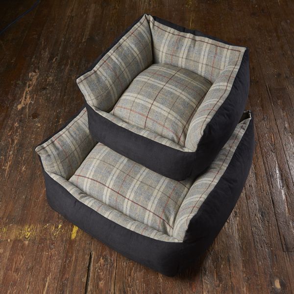 Bronte Glen Tweed Wool Dog Bed - Grey - Fernie's Choice Classic Country Wear for Dogs